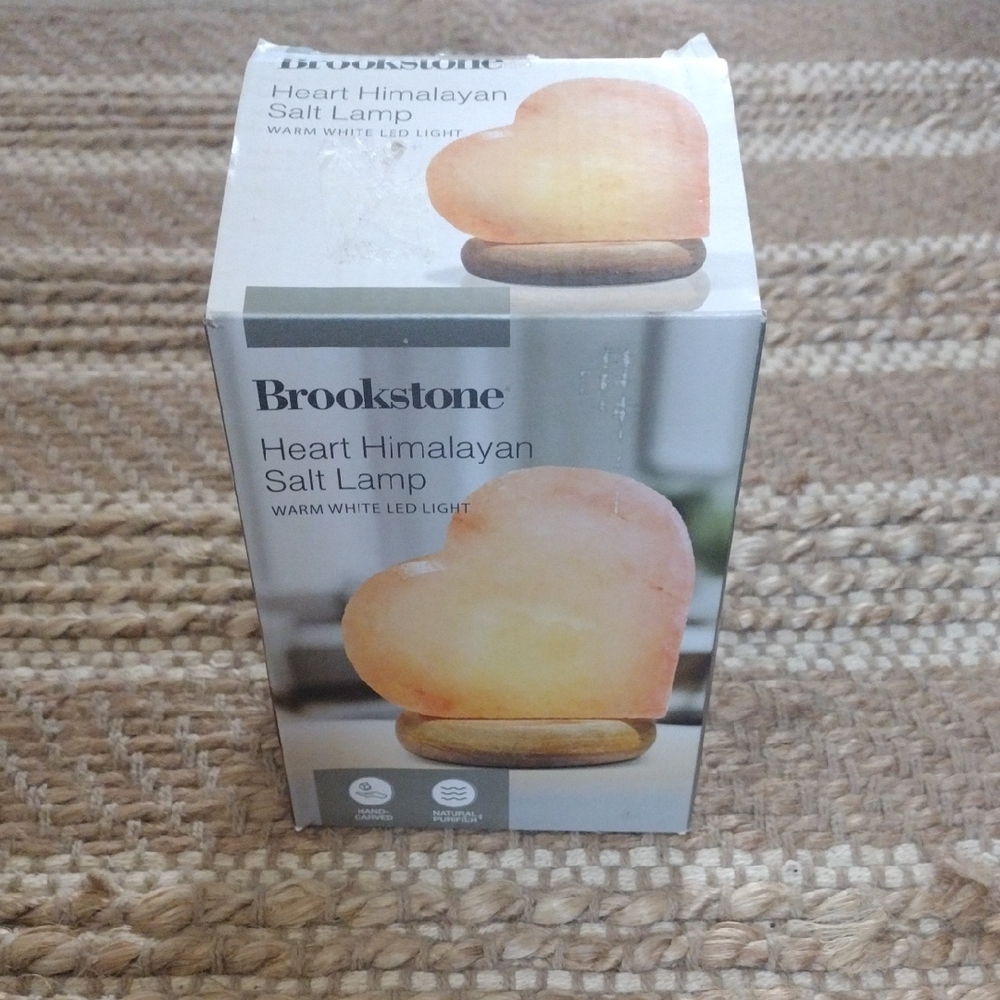 🌿 Brookstone Heart Shaped Himalayan Salt Lamp